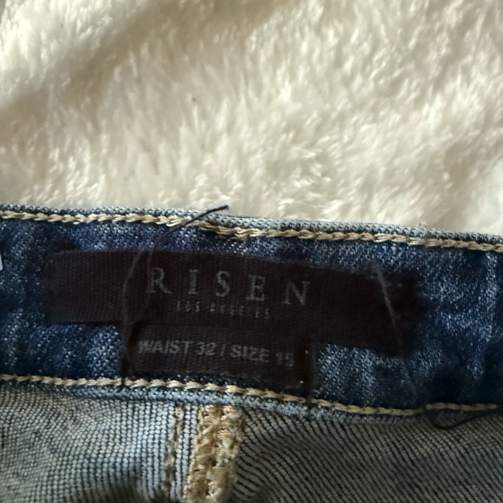 Risen High Rise Distressed Stretch Jeans 15/32 15 - Picture 6 of 11